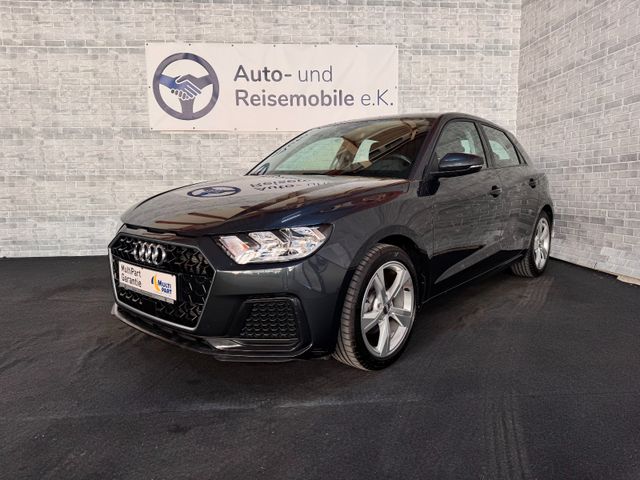 Audi A1 Sportback 1.5 TFSI ACT/DSG /NAVI/