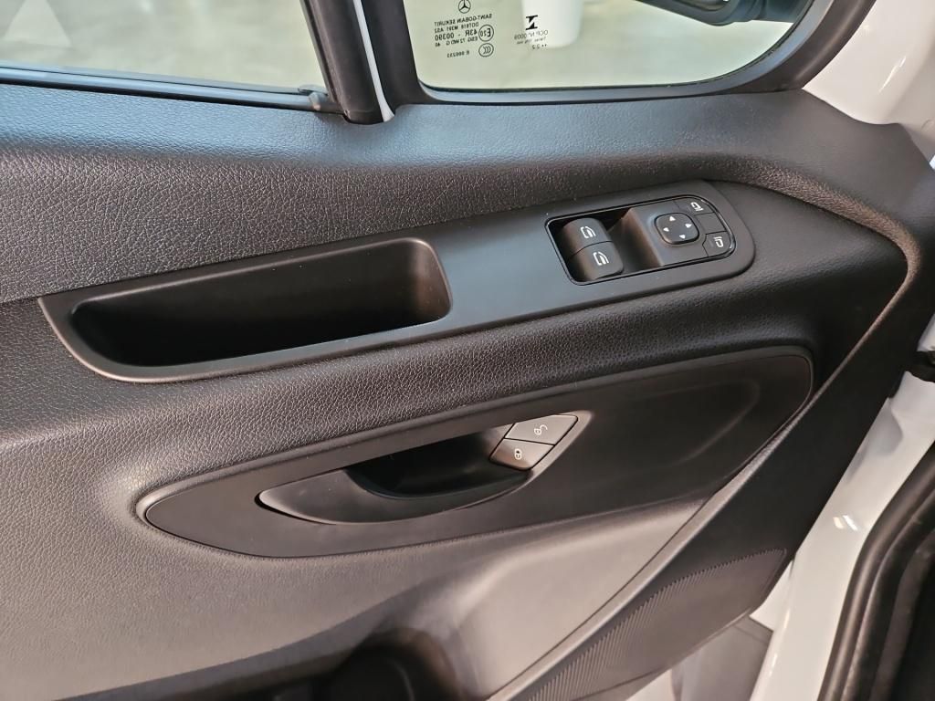 Fahrzeugabbildung Mercedes-Benz Sprinter 315 Doka Pritsche 7 SItze Klima AHK GRA