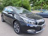 Kia Cee'd Sportswagon 1.6 GDI*AUTOMATIK-AHK-SHZ-LHZ* - Kia aus 2013: Cee D