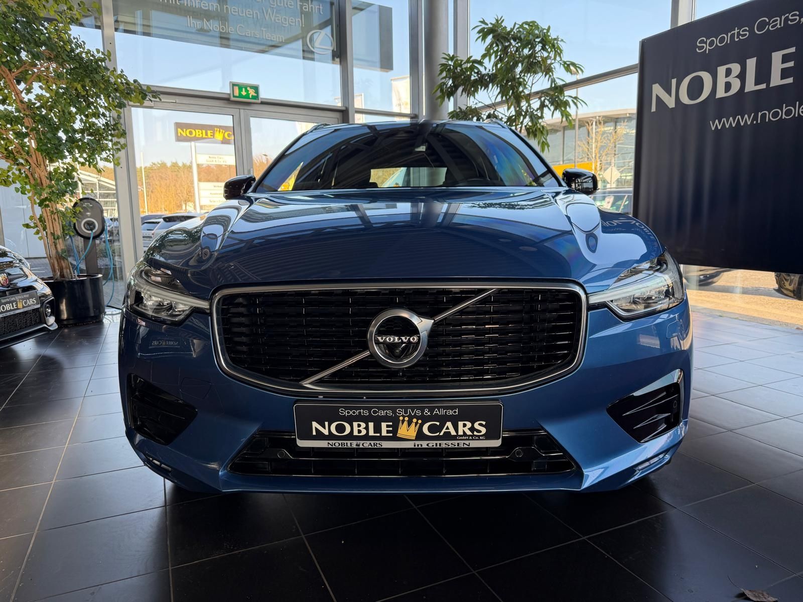 Fahrzeugabbildung Volvo XC60 R Design AHK 360° H/K LED ACC LEDER