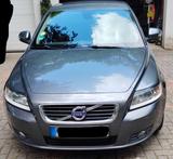 Volvo V50 D3 Momentum *Top Zustand* Service & TÜV Neu - gebrauchte Volvo V50 aus dem Jahr 2011