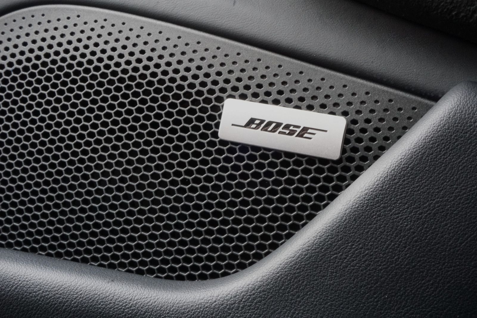 Porsche Taycan - Bild 32