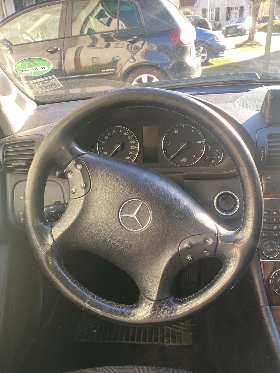 Mercedes-Benz C220 2006 — photo 5