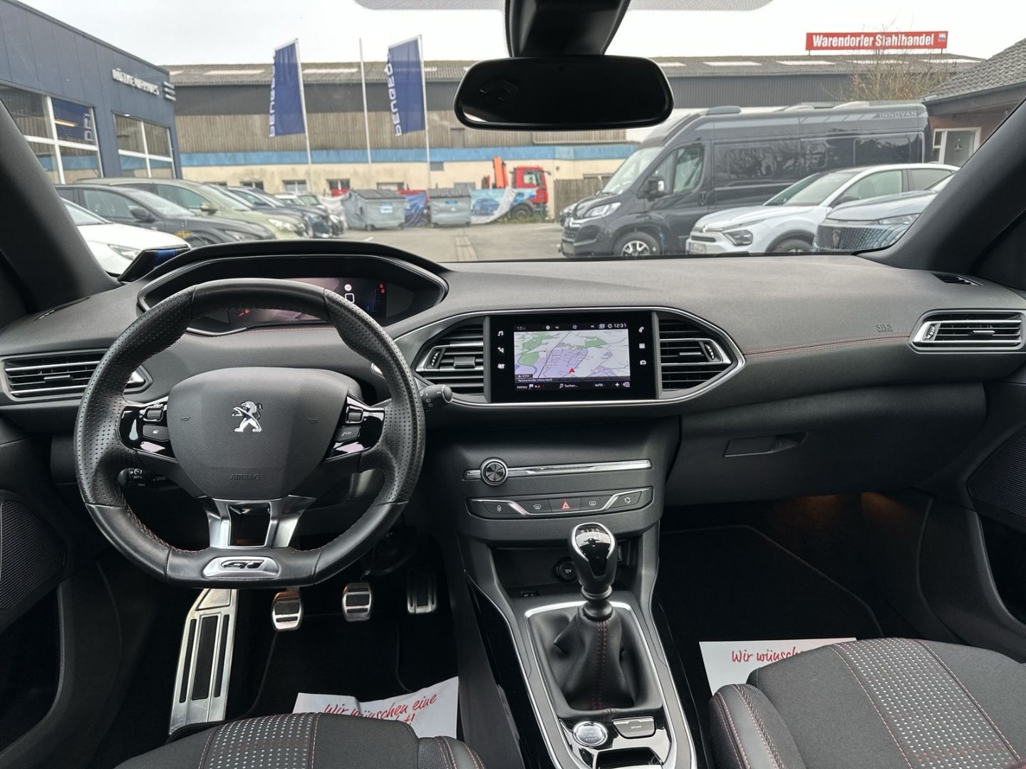 Fahrzeugabbildung Peugeot 308 Allure 1.2 GT PureTech 130 Sportpaket Navi