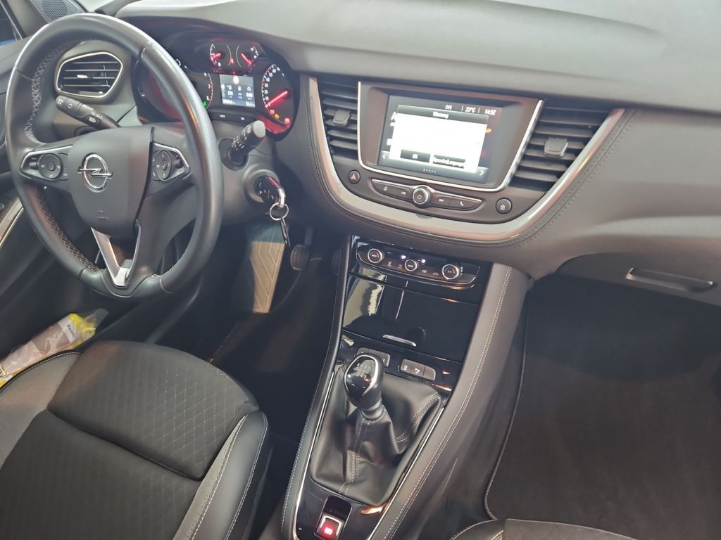 Fahrzeugabbildung Opel Grandland X 1.2 Start/Stop Edition