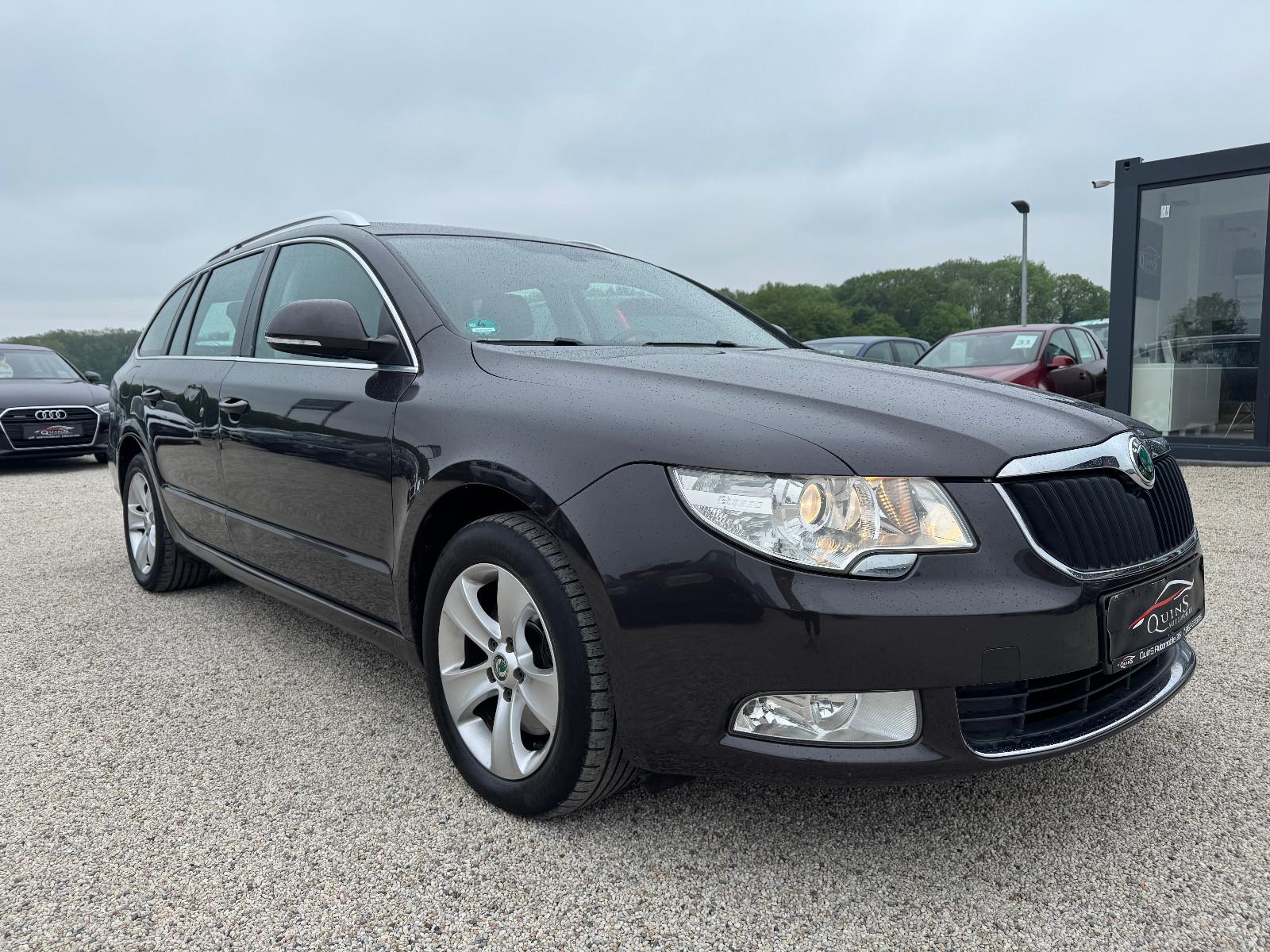 Skoda Superb Combi Ambition TÜV INSPKETION AHK NAVI