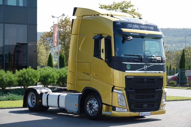 Volvo FH 500 / LOWDECK / MEGA / 2017 / PO ZŁOTYM KONTR