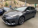 Toyota Avensis 1,8-l-Valvem. Team D T. Sports NAVI CAM - Toyota Avensis Team mit Benzin-Antrieb