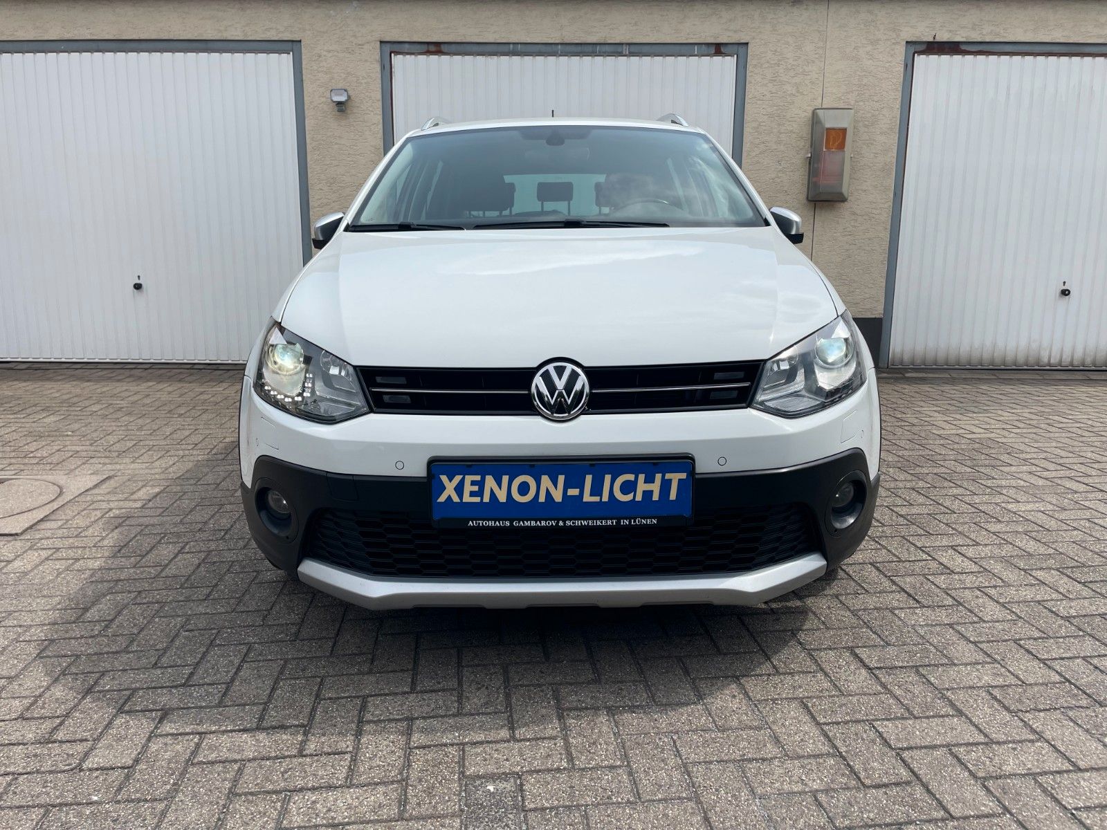 VW CROSS NAVI MEDIA XENON KAMERA PDC ALCANTARA SHZ