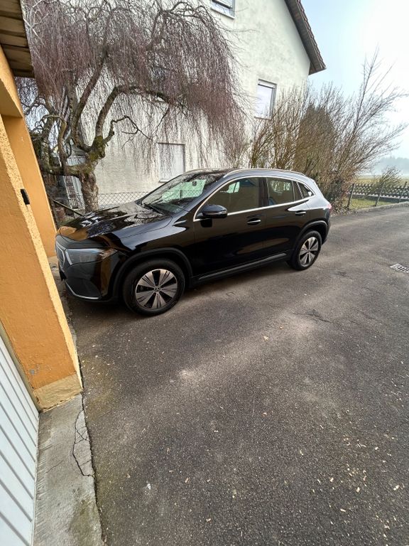 Image of Mercedes-Benz EQA