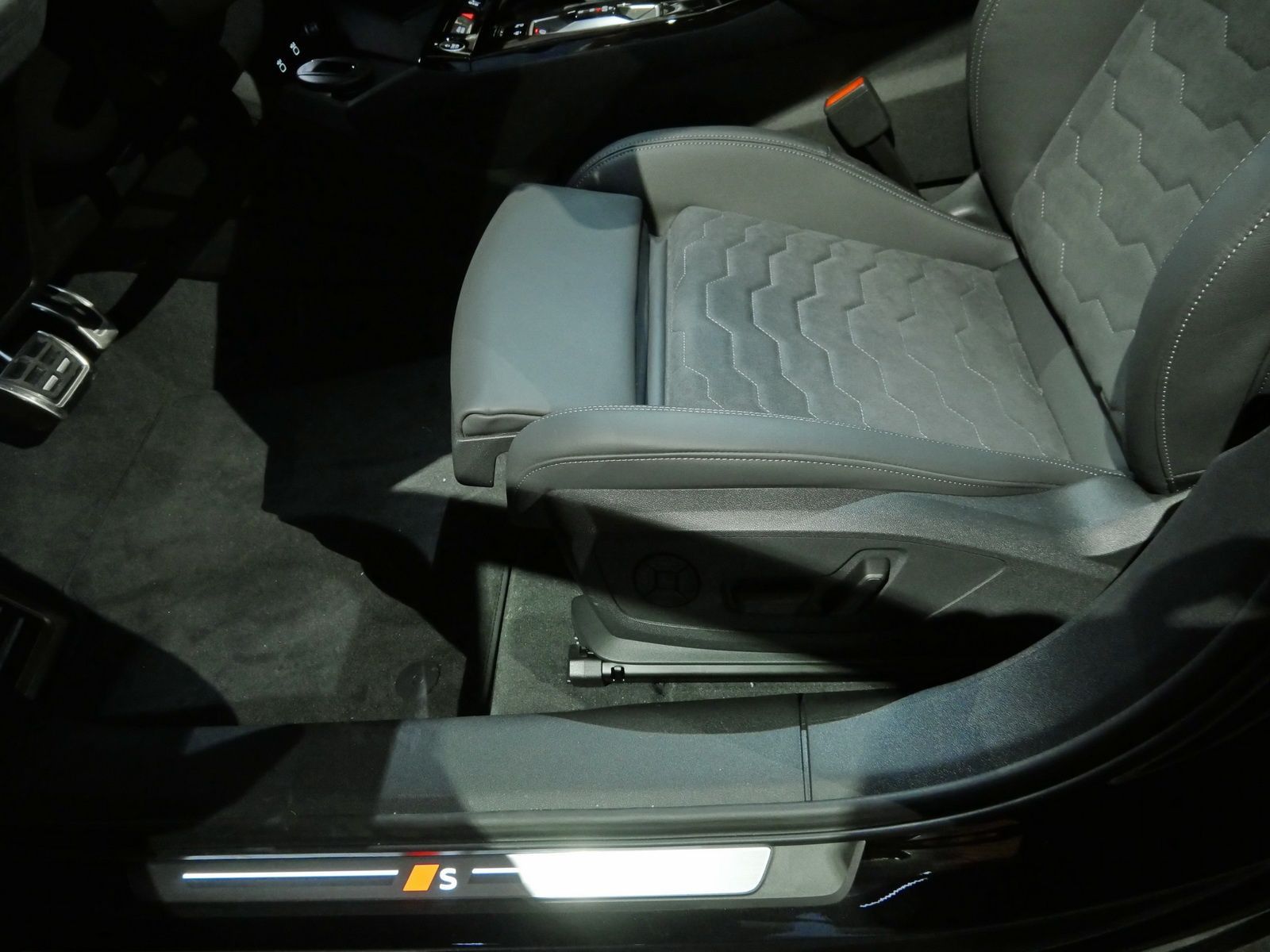 Audi A6 e-tron - Bild 22