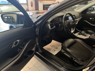 BMW 318 - 12