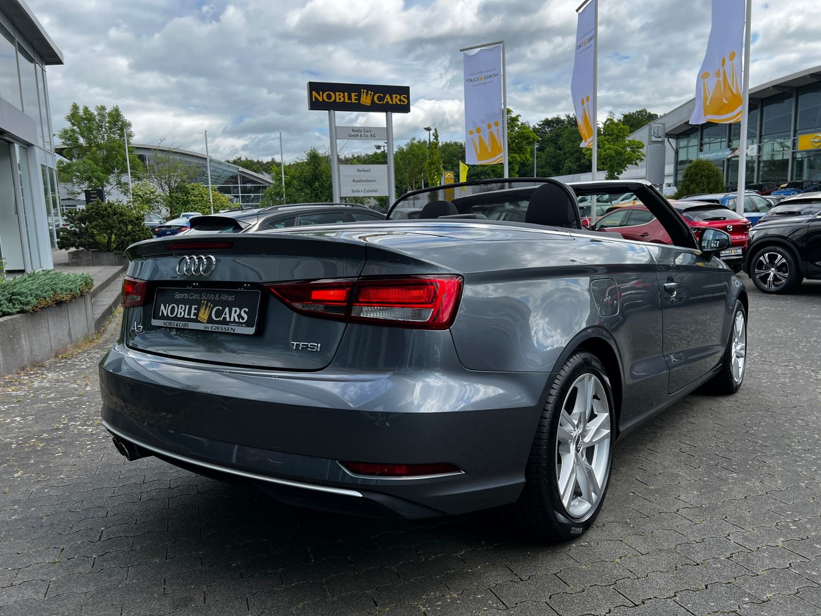 Fahrzeugabbildung Audi A3 Cabriolet sport AHK LED XENON NAVI