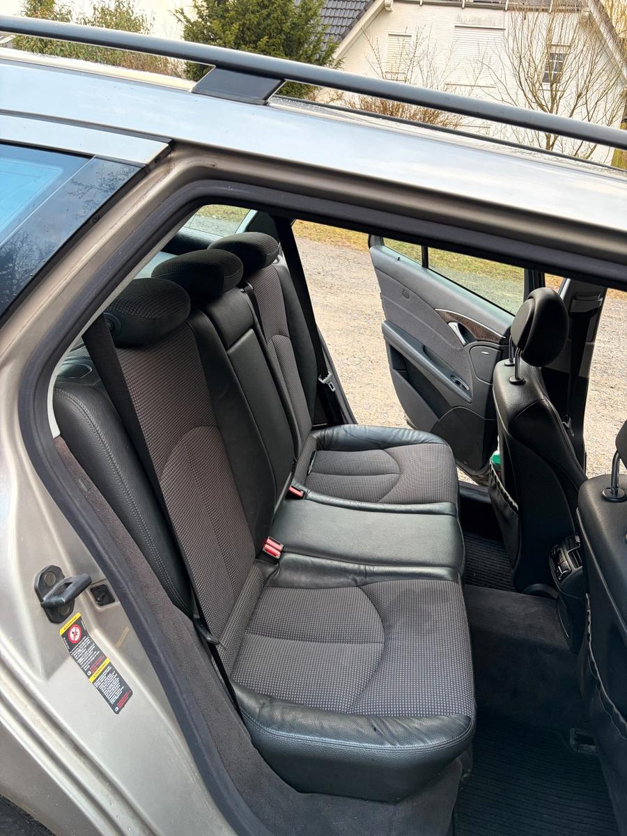 Mercedes-Benz E320 2004 — photo 6