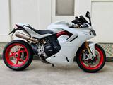 Ducati Supersport 950 S Akra-Race 3000€ Zubehör - DUCATI 950 SUPERSPORT