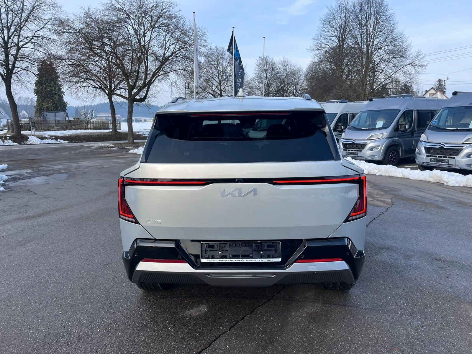 Fahrzeugabbildung Kia EV5 Kamera Totwinkel Ambiente LED Sound uvm.