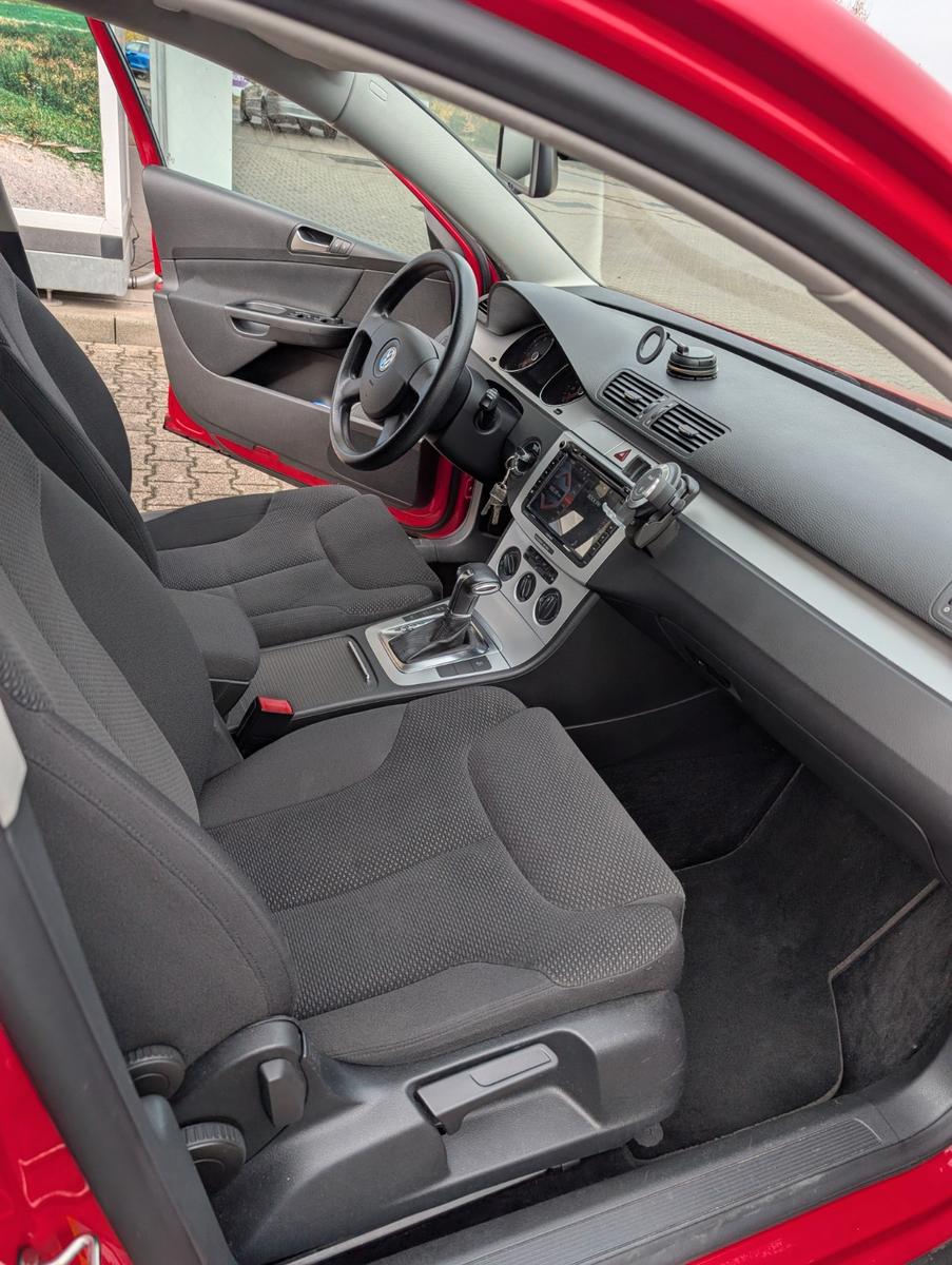 Volkswagen Passat 2009 — photo 13