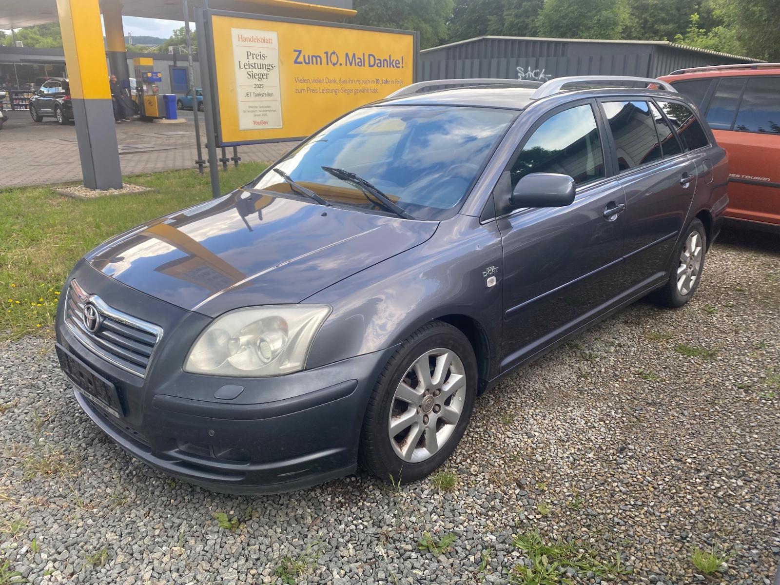 Toyota Avensis Combi 2,2-l-D-CAT Klima TÜV Neu !