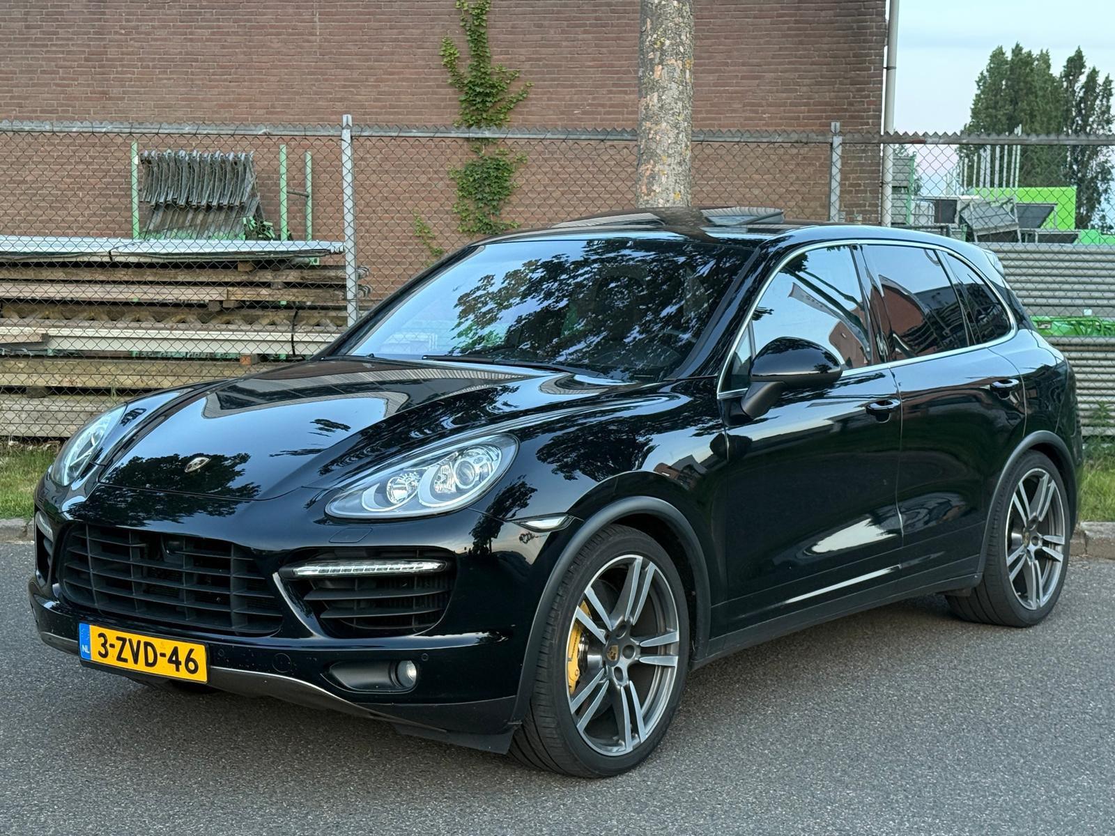 Porsche Cayenne 4.8 Turbo Schuifdak Bose 500PK