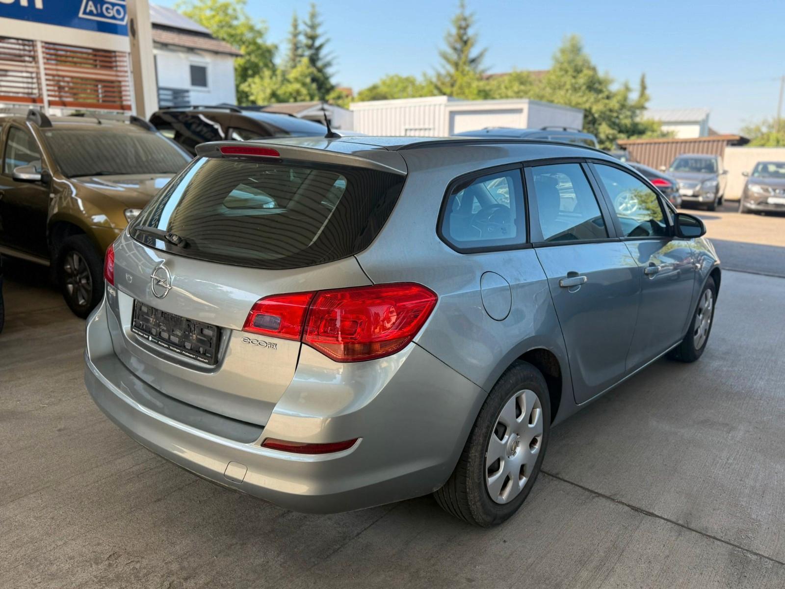 Opel Astra 2012 — engine 1.248 cm³, 95 HP (70kW)