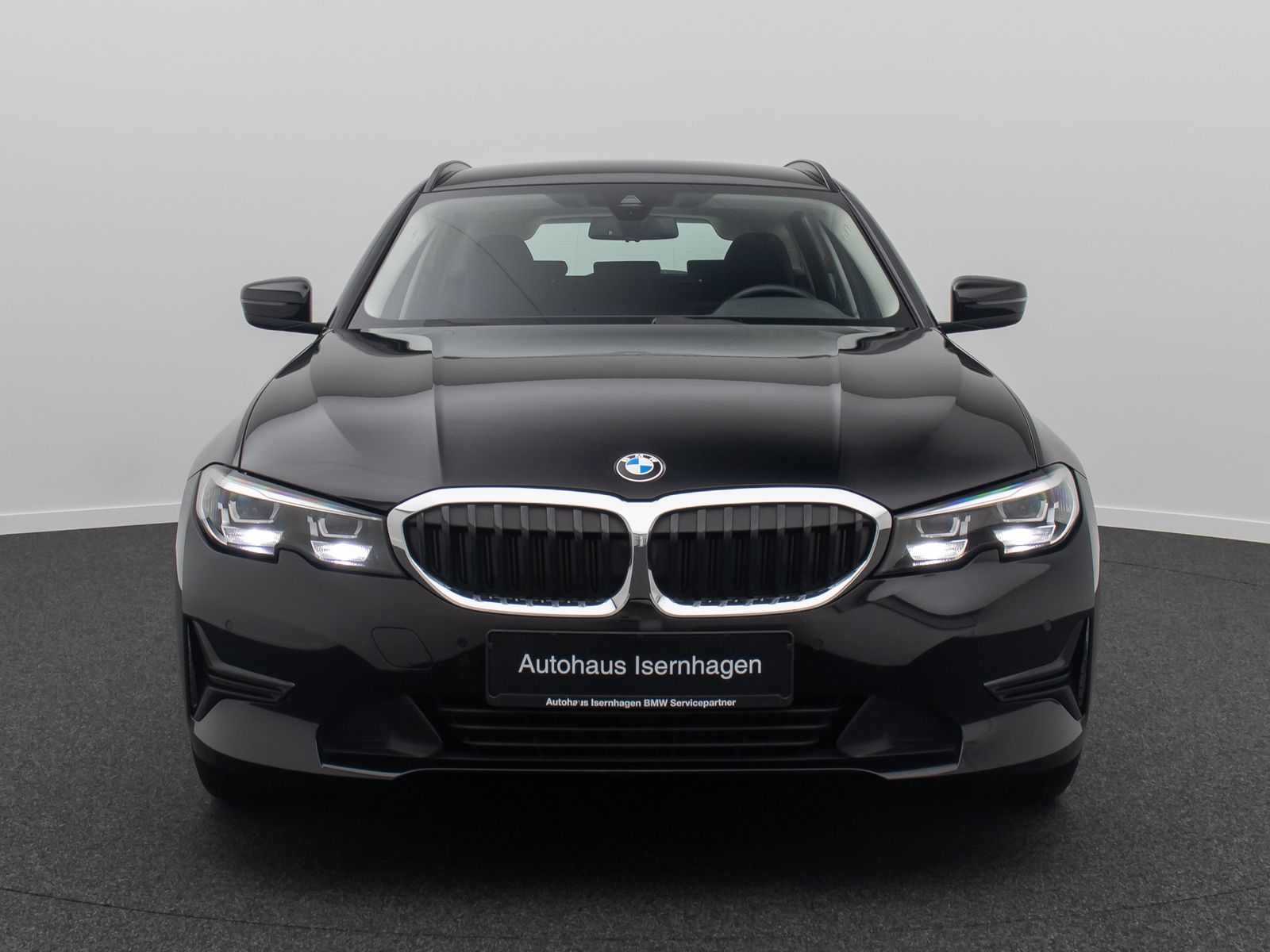 Fahrzeugabbildung BMW 320d DAB CockPitPro PDC DrivingAssist Alarm LED