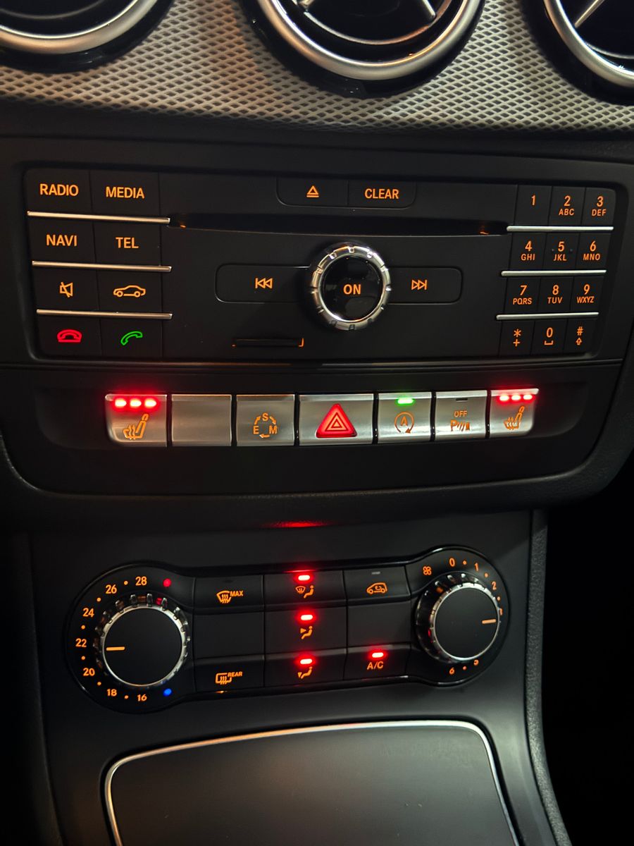 Fahrzeugabbildung Mercedes-Benz B 200 7G-DCT SPORTPAKET URBAN AMG NIGHT COMAND