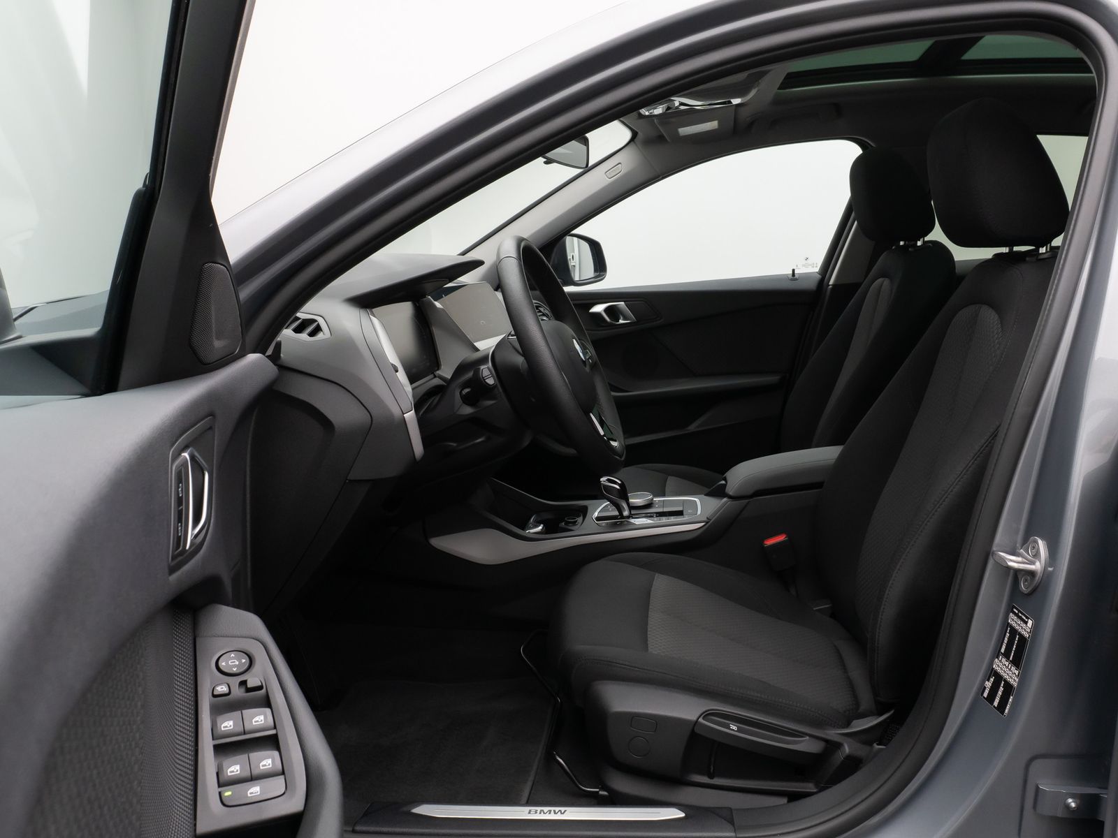 Fahrzeugabbildung BMW 120i Panorama Kamera HUD HiFi DAB LED 17Zoll
