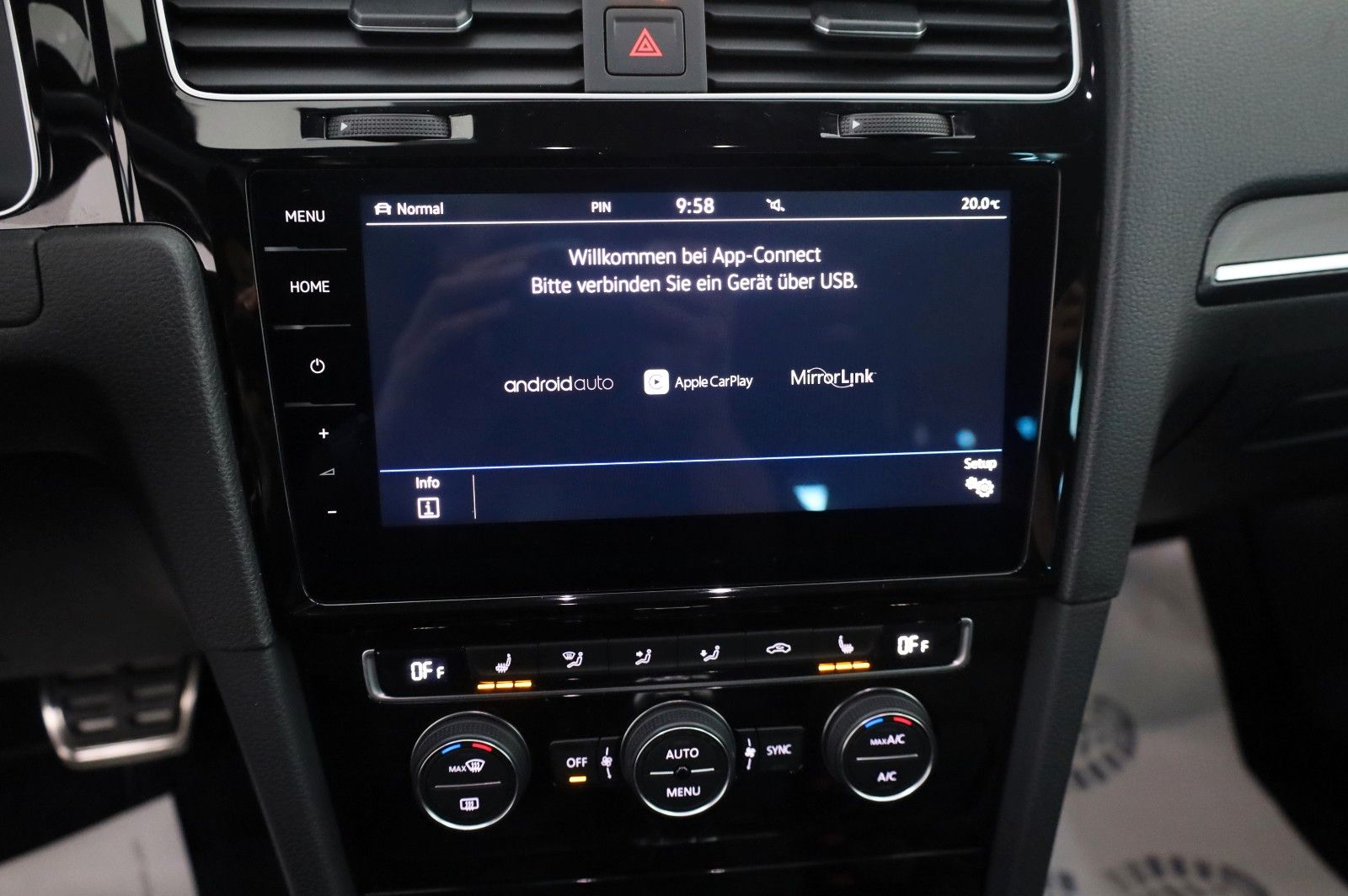 Fahrzeugabbildung Volkswagen Golf VII Variant R 4M Leder,Navi,LED,Kamera,ACC
