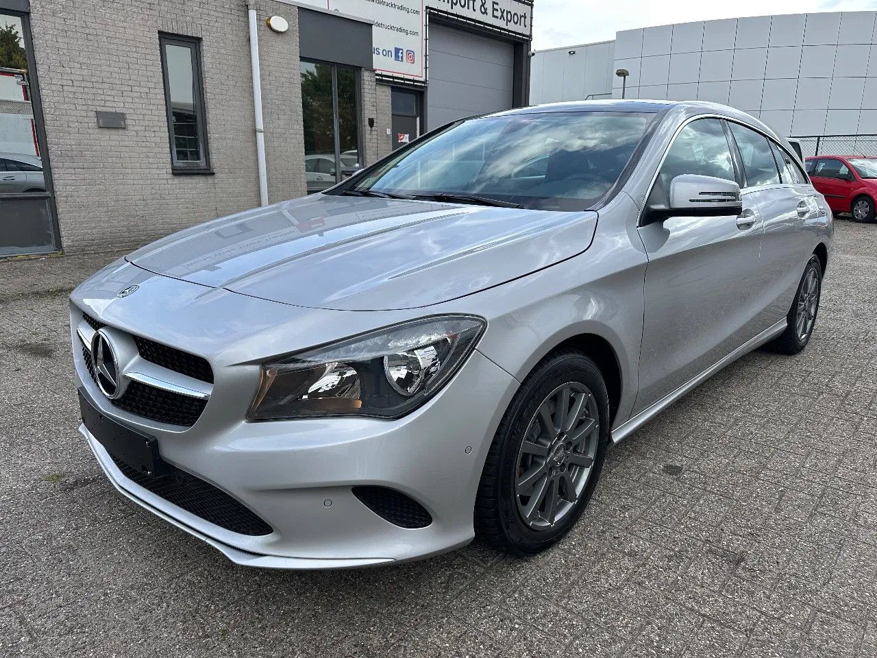 MERCEDES-BENZ CLA-Klasse 200 D - SHOOTING BRAKE + STANDKLIMA +