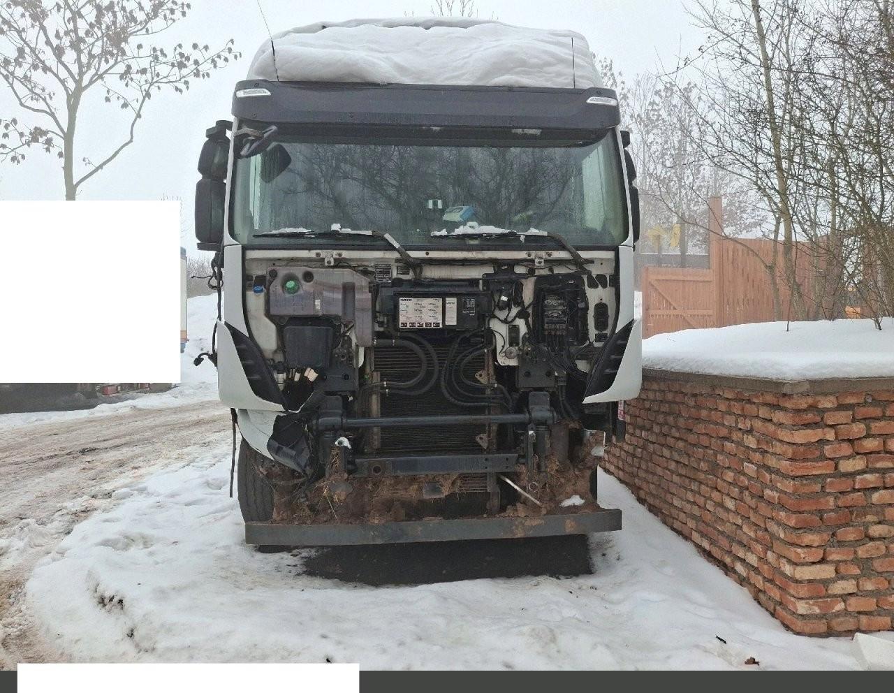 Iveco Stralis 480  neue Auspuffanlage