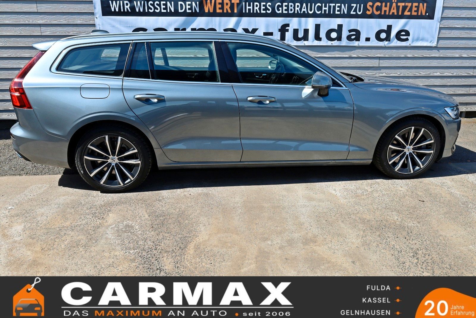 Fahrzeugabbildung Volvo V60 T6 AWD Inscription Expr. Leder,Navi,LED,SH