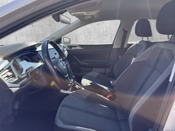 Volkswagen Polo VI Highline 1.0 TSI +AHK+SHZ+SoundSys+PDC