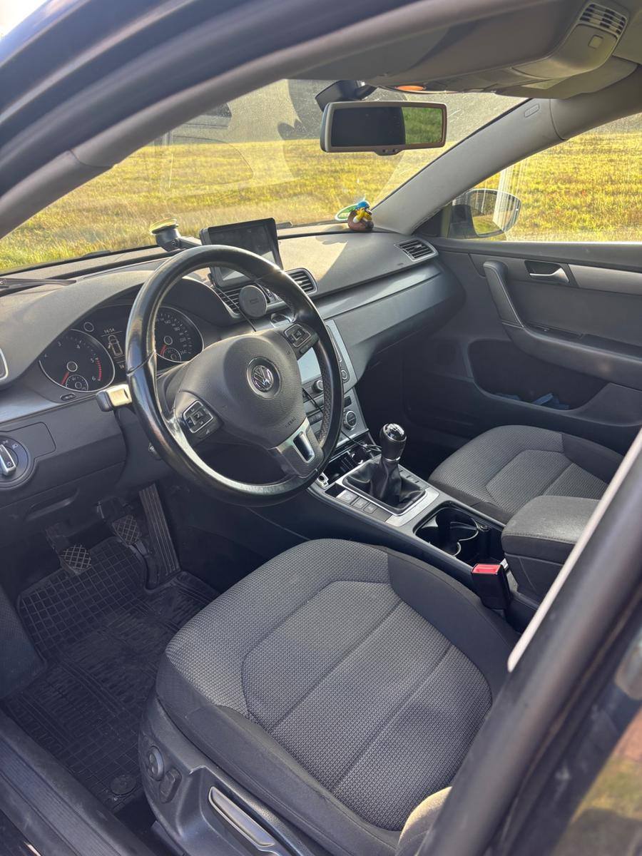 Volkswagen Passat 2013 — photo 7