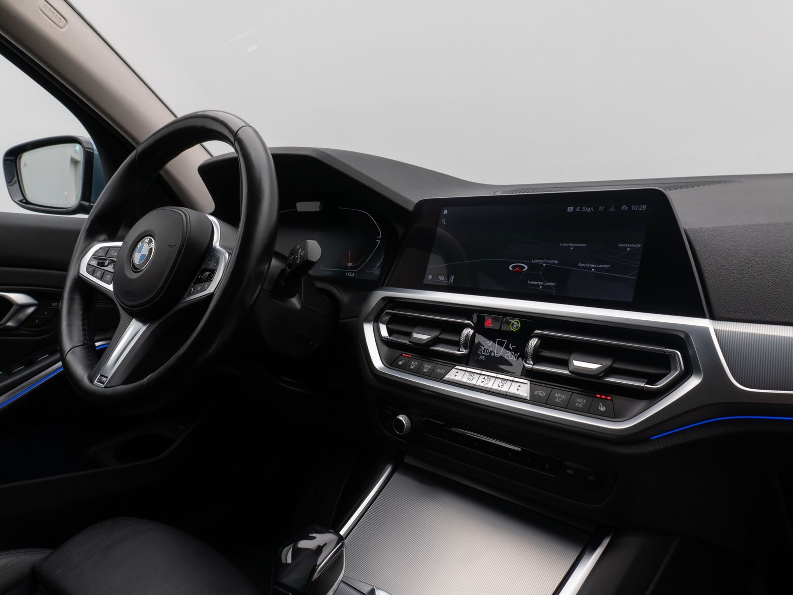 Fahrzeugabbildung BMW 320d Sport Line Kamera Laser HUD DAB HiFi Komfor