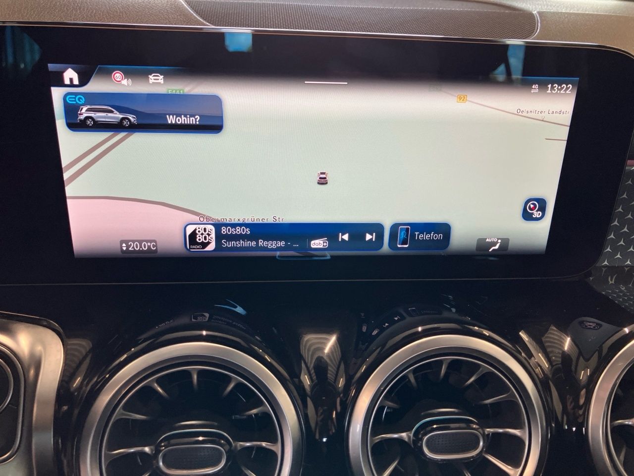Fahrzeugabbildung Mercedes-Benz EQB 250+ BONUS+PANORAMA+360°+DISTRONIC+CARPLAY++