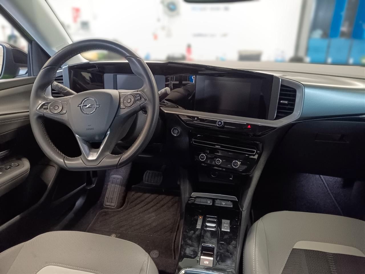Fahrzeugabbildung Opel Mokka-e ELEGANCE 3-PHASIG NAVI/LED/KAMERA/VIRT.