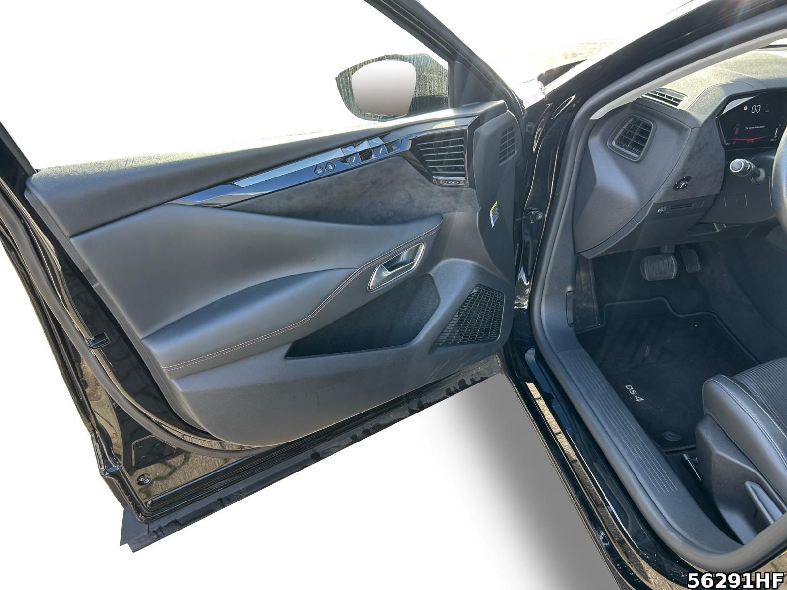 Fahrzeugabbildung DS Automobiles DS4 Performance Line