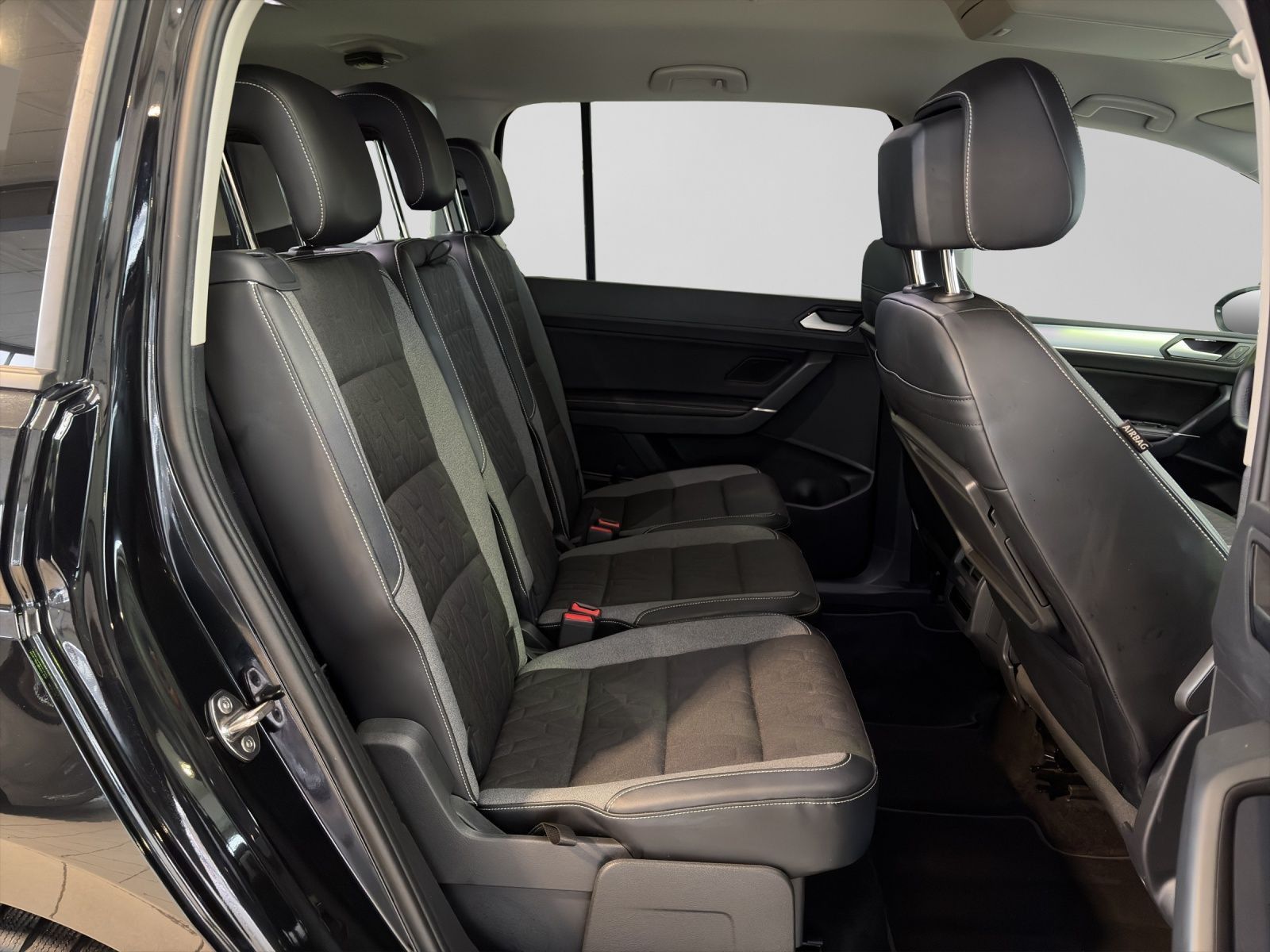 Volkswagen Touran - Bild 6
