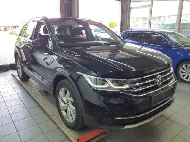 Tiguan 2.0 TDI DSG Elegance ALLRAD+PANO+STAHZ.+A