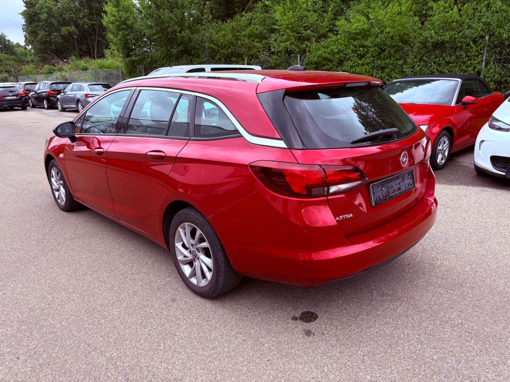 Opel Astra — fotografia 2