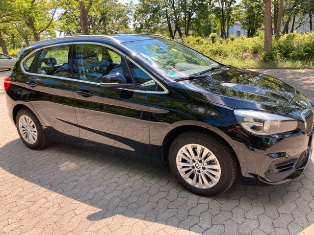 BMW 218i Active Tourer 2019 / 1. Hand / Sc...