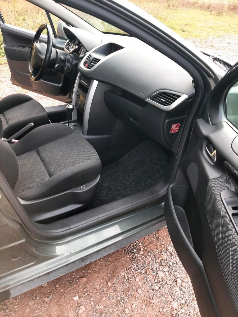 Peugeot 207 2009 — photo 5