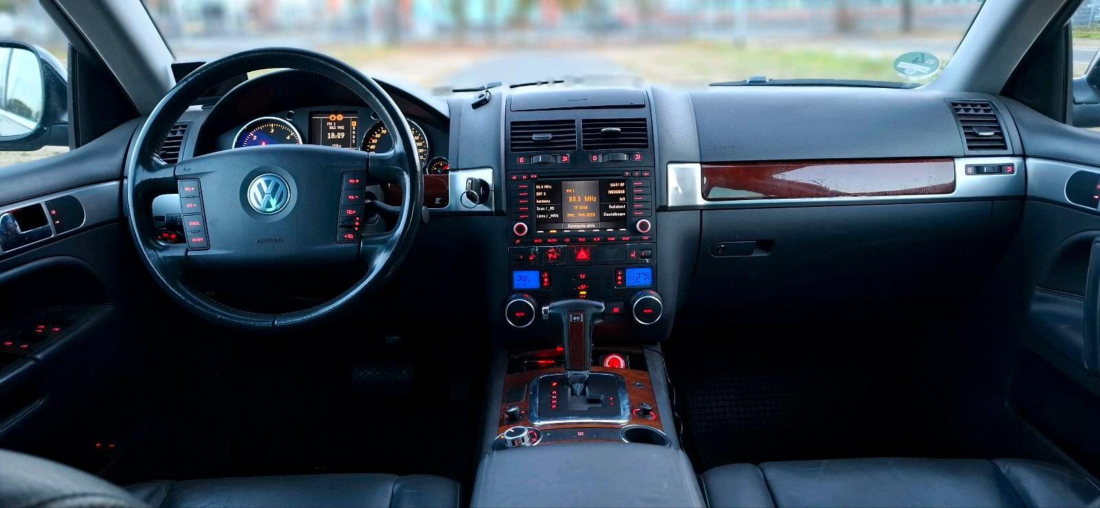 Volkswagen Touareg 2004 — photo 7