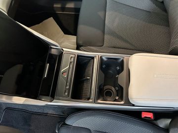 Ford Explorer Select RWD