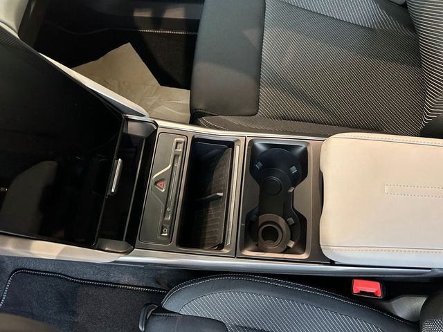 Ford Explorer Select RWD