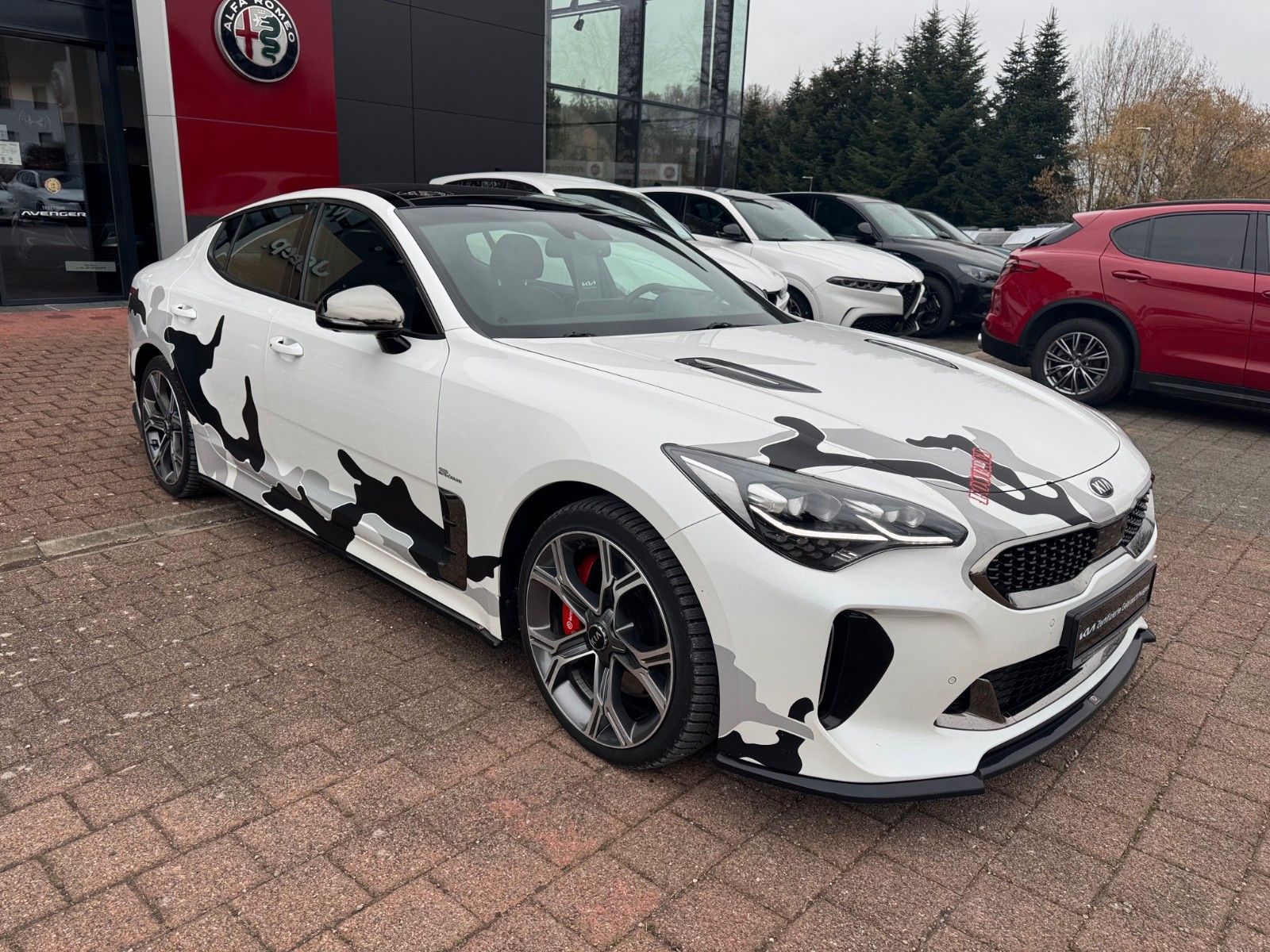 Fahrzeugabbildung Kia Stinger 3.3 T-GDI GT BASTUCK, UMBAU, VOLL!