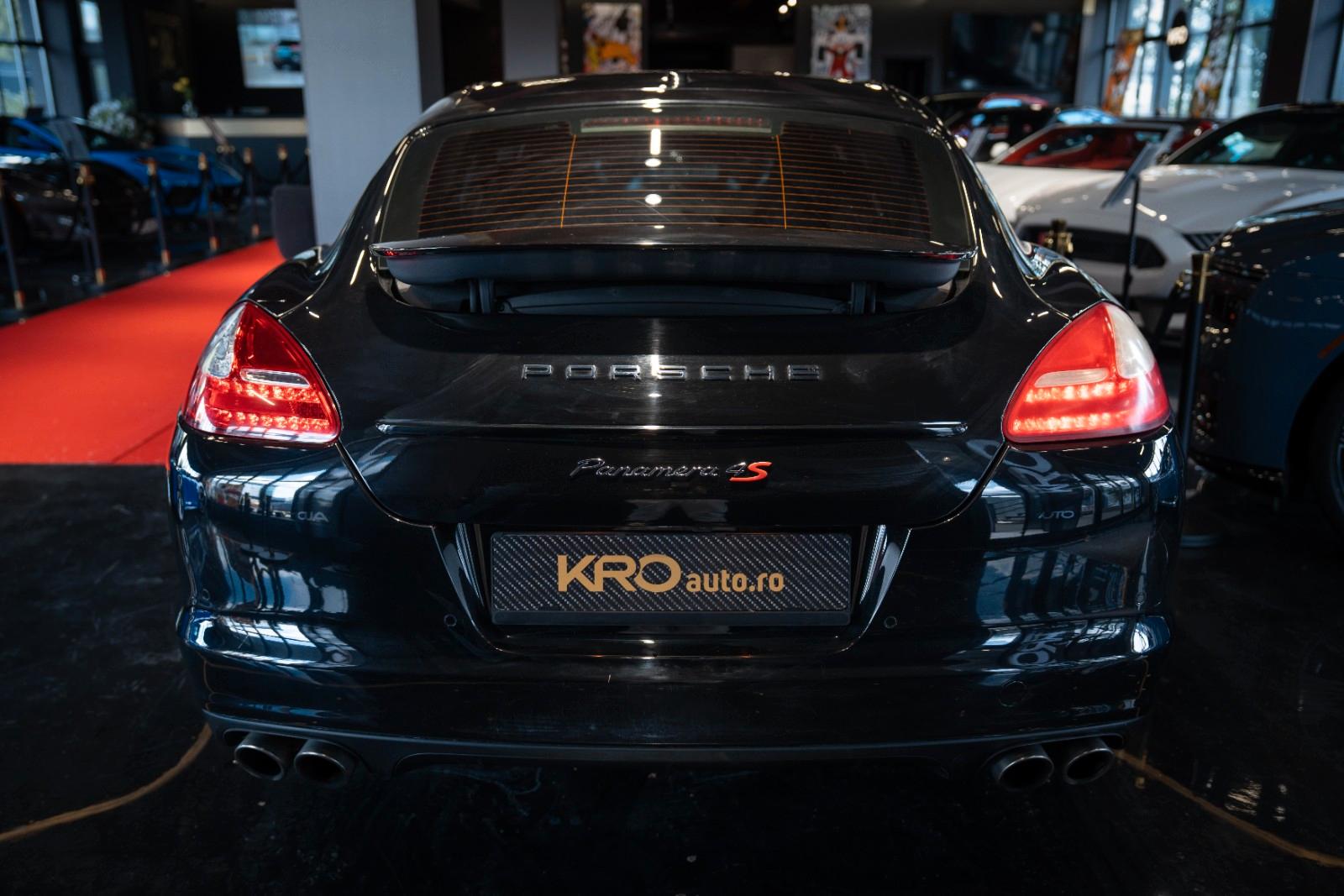 Porsche Panamera 4S 4.8 V8 | 400 ch | BVA | Cuir électrique à mémoire | Sièges chauffants avant/arrière | Toit ouvrant | Caméra de recul | Bi-xénon