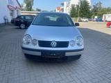 Volkswagen Polo IV Basis, Klimaautomatik, 112TKM,TÜV 03/27 - aus 2003: Kleinwagen