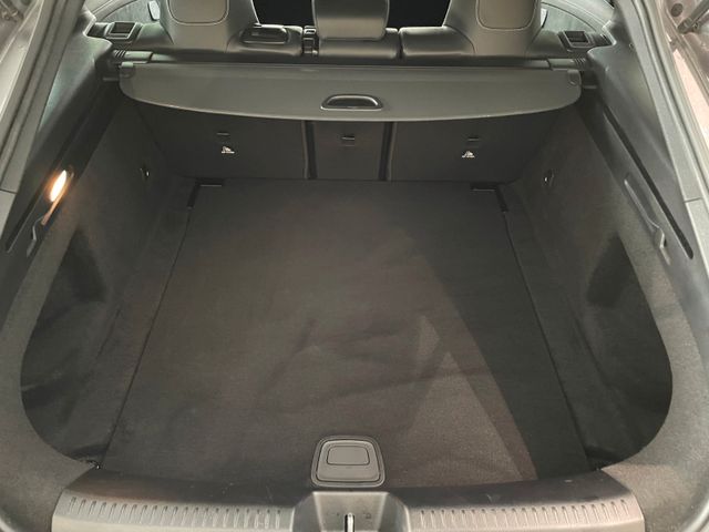 Fahrzeugabbildung Mercedes-Benz CLA 200 SB AMG/Night/Pano/Multibeam/19"/Kamera