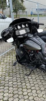 Harley-Davidson CVO Ultra Limited Black Earth  - HARLEY-DAVIDSON BLACK